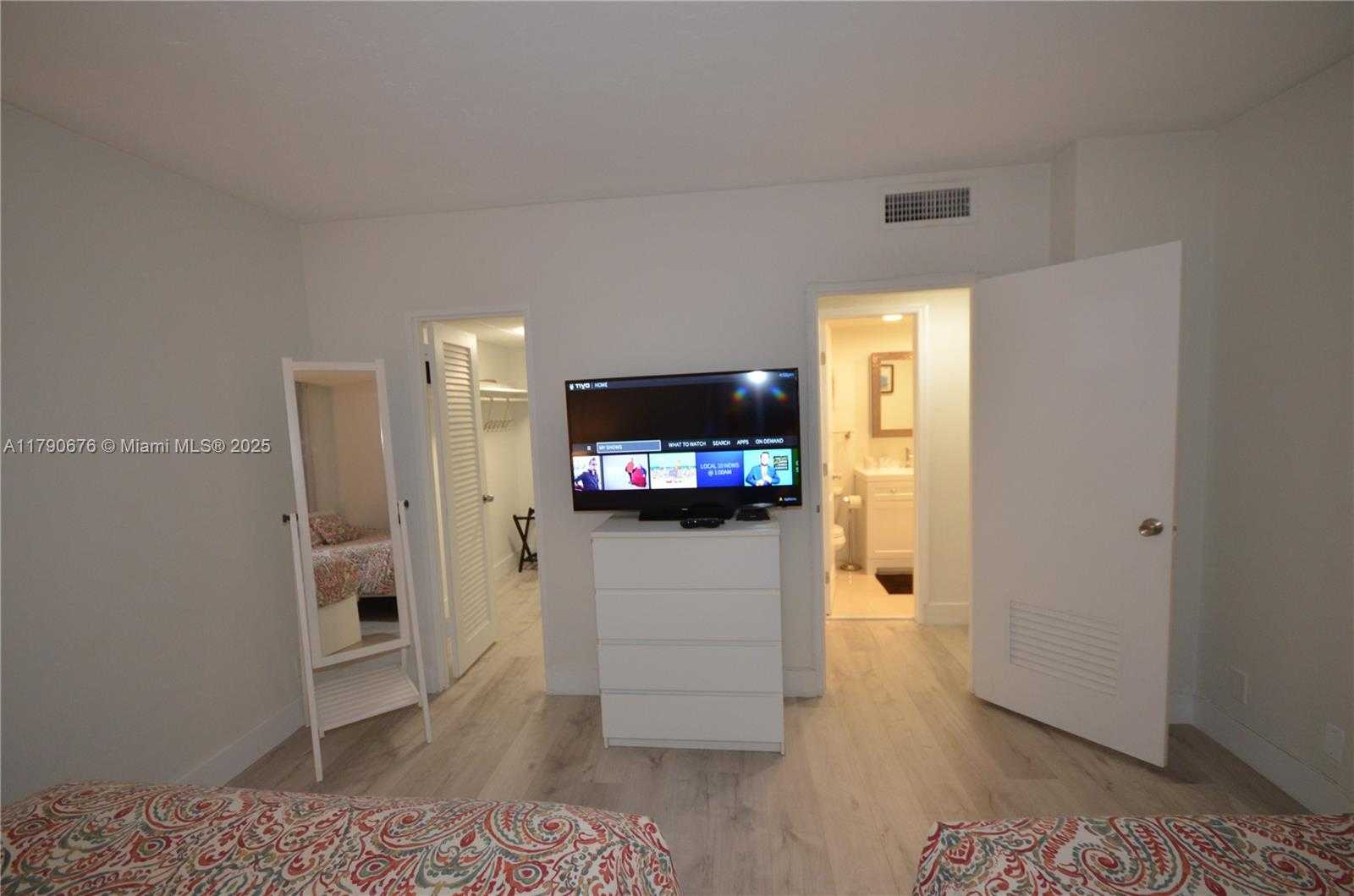 Small Image of 3801 SOUTH OCEAN DR #1D, Hollywood Number 13