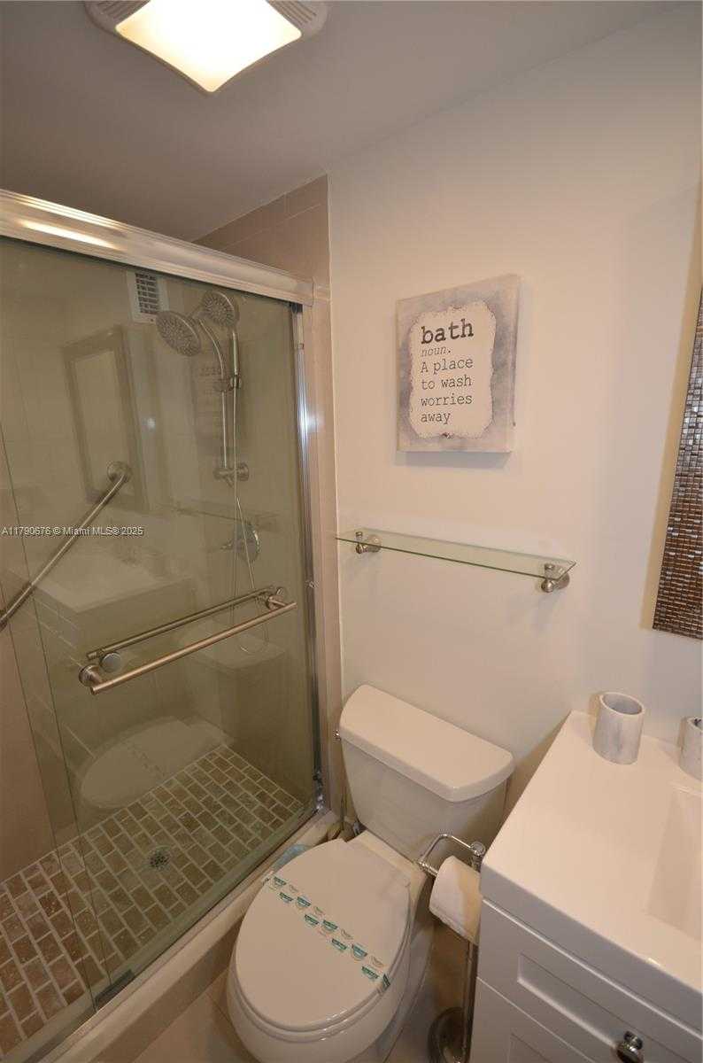 Small Image of 3801 SOUTH OCEAN DR #1D, Hollywood Number 16