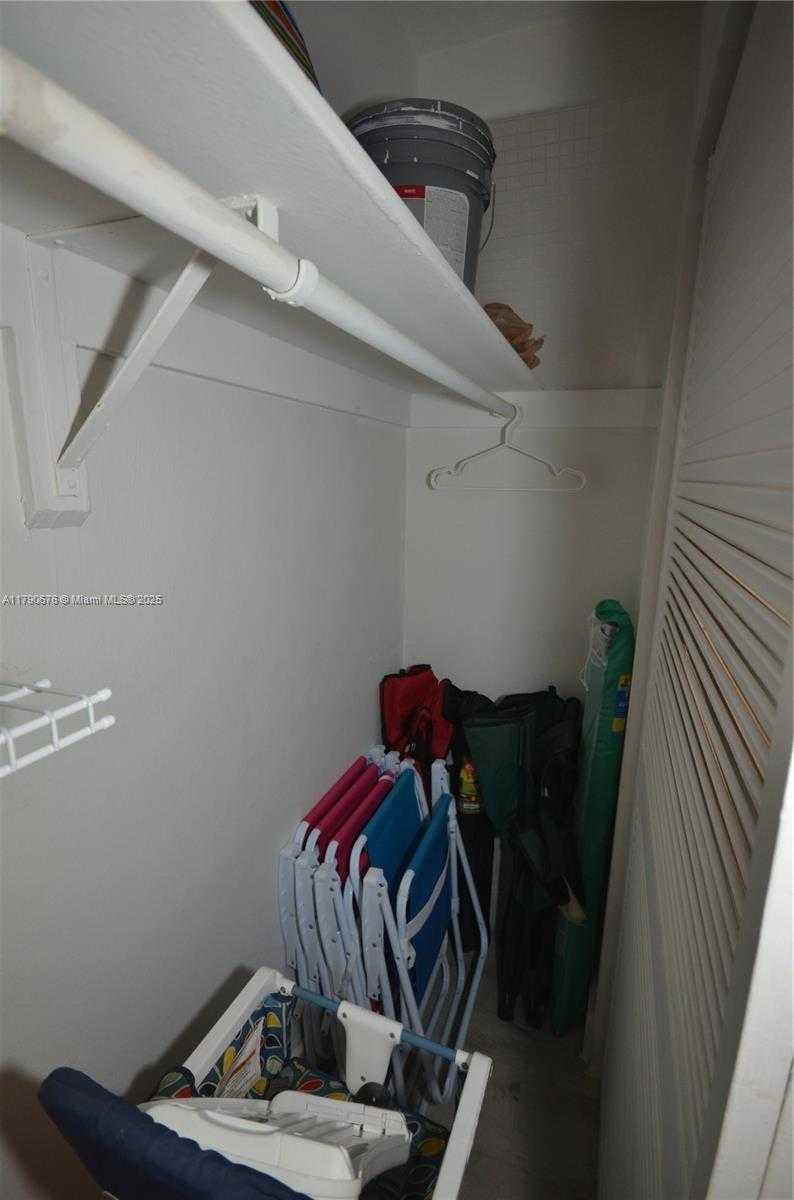 Small Image of 3801 SOUTH OCEAN DR #1D, Hollywood Number 17