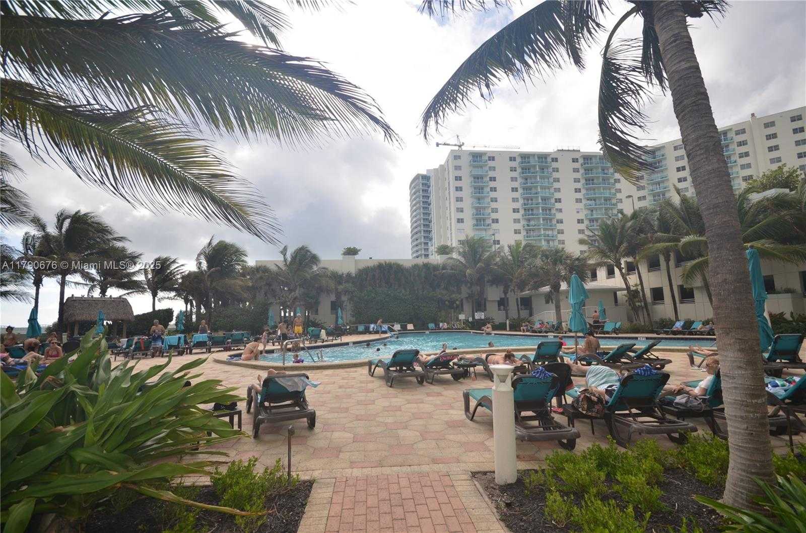 Small Image of 3801 SOUTH OCEAN DR #1D, Hollywood Number 30