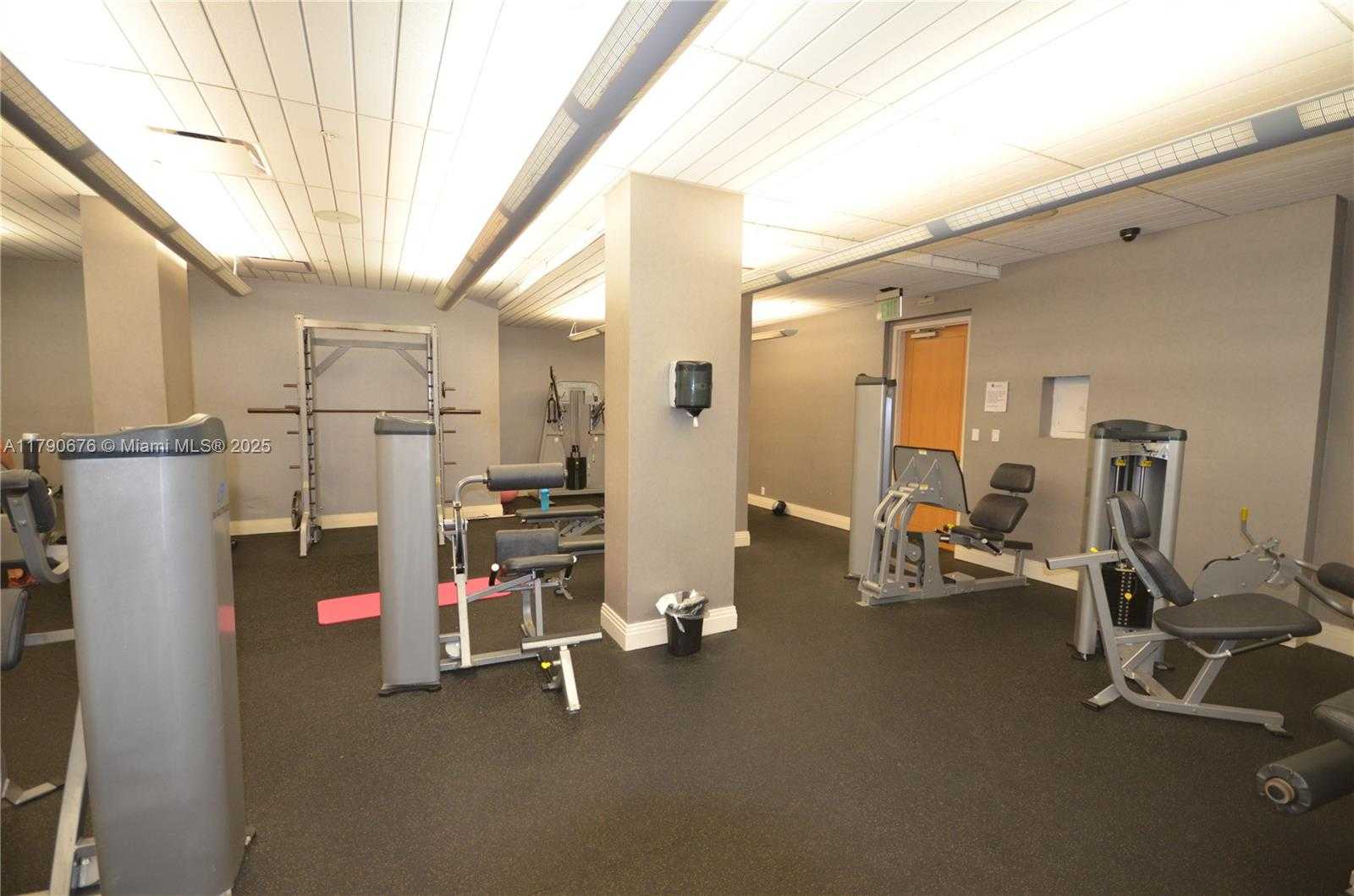 Small Image of 3801 SOUTH OCEAN DR #1D, Hollywood Number 37
