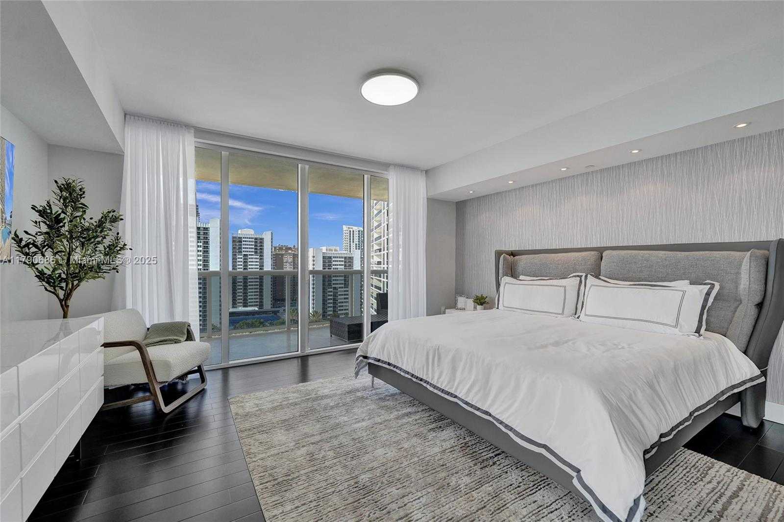 Small Image of 1830 SOUTH OCEAN DR #1502, Hallandale Beach Number 20