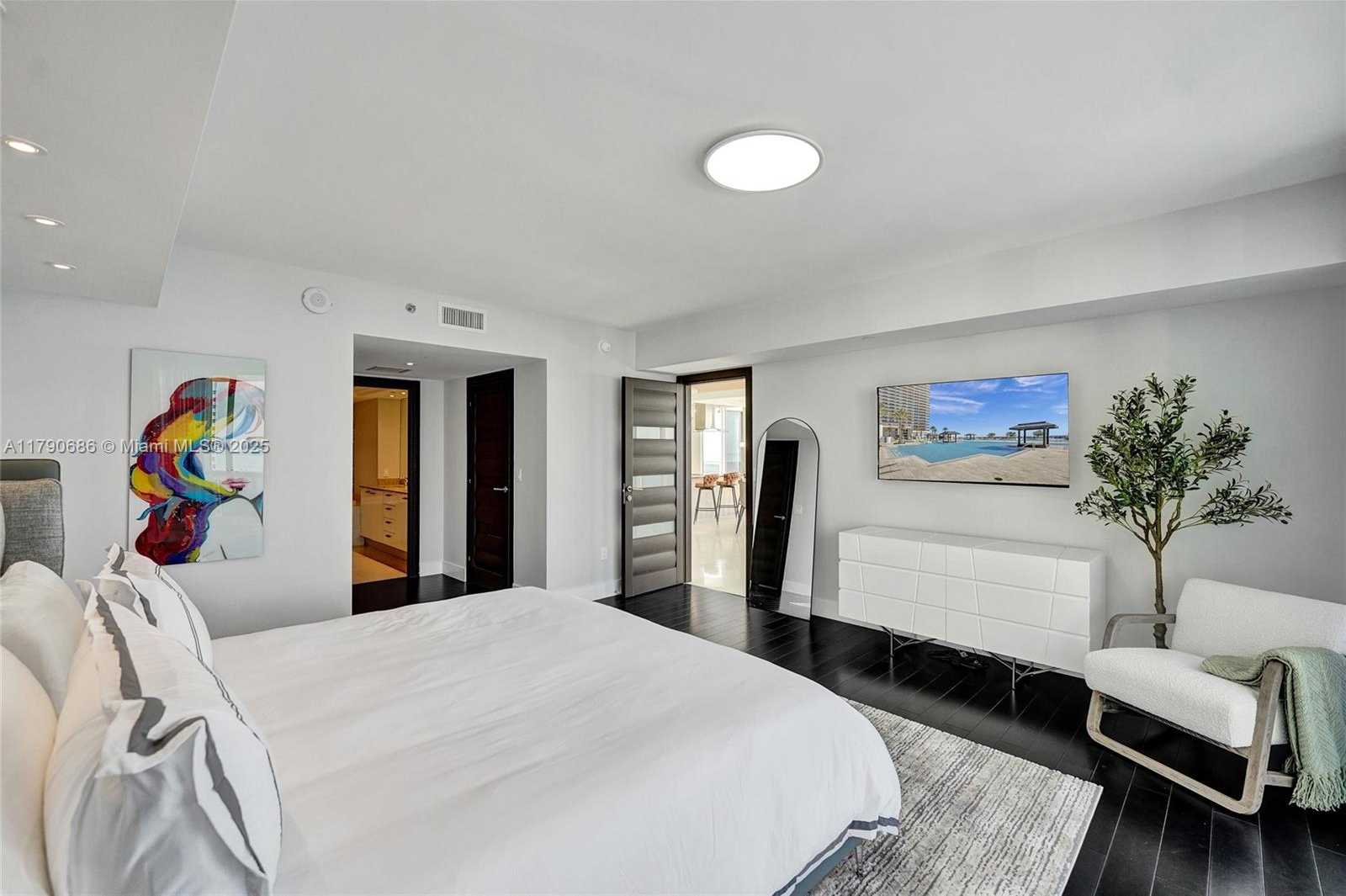 Small Image of 1830 SOUTH OCEAN DR #1502, Hallandale Beach Number 23