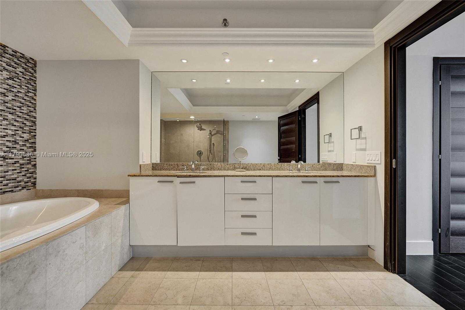 Small Image of 1830 SOUTH OCEAN DR #1502, Hallandale Beach Number 29
