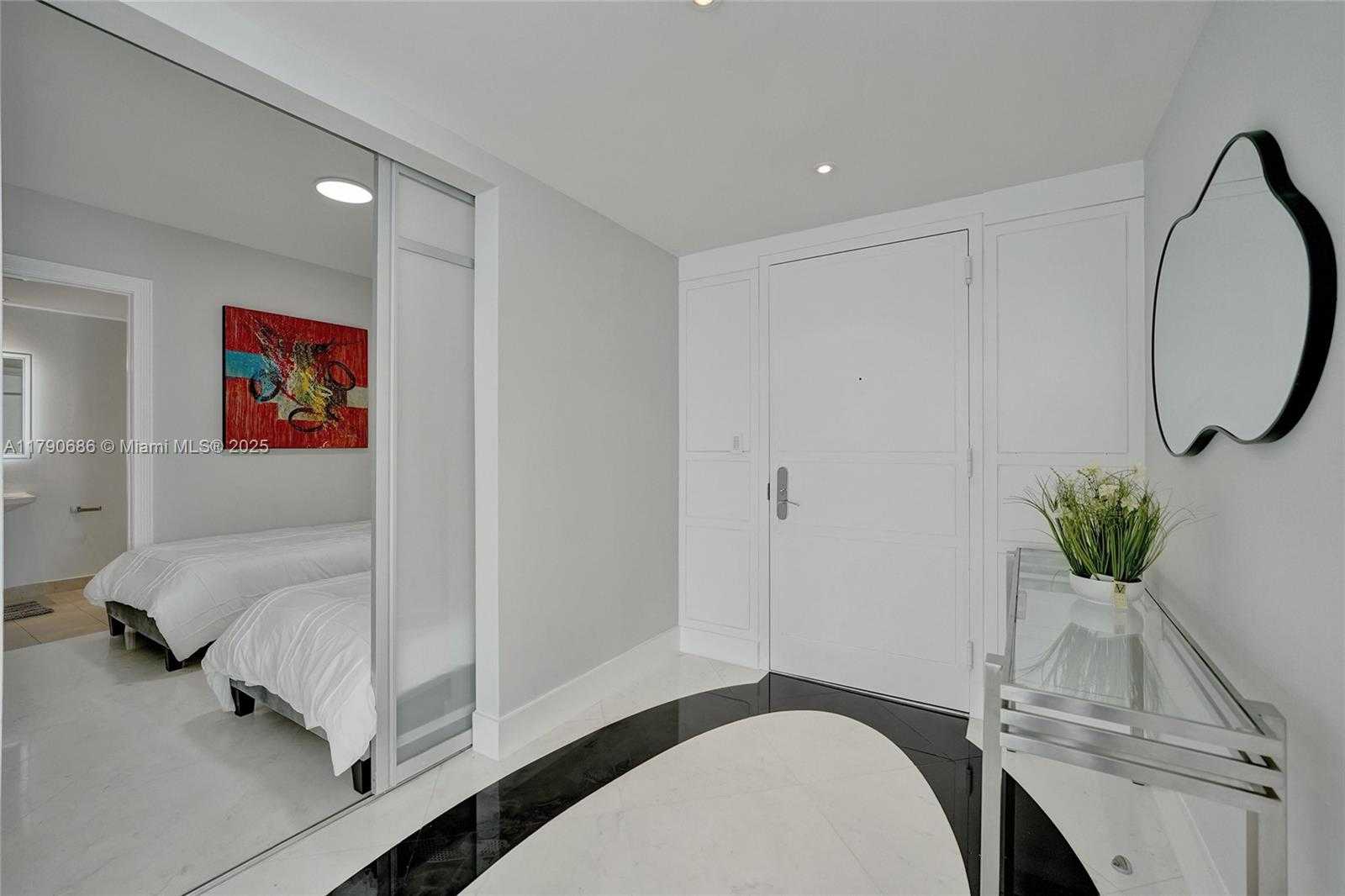 Small Image of 1830 SOUTH OCEAN DR #1502, Hallandale Beach Number 3
