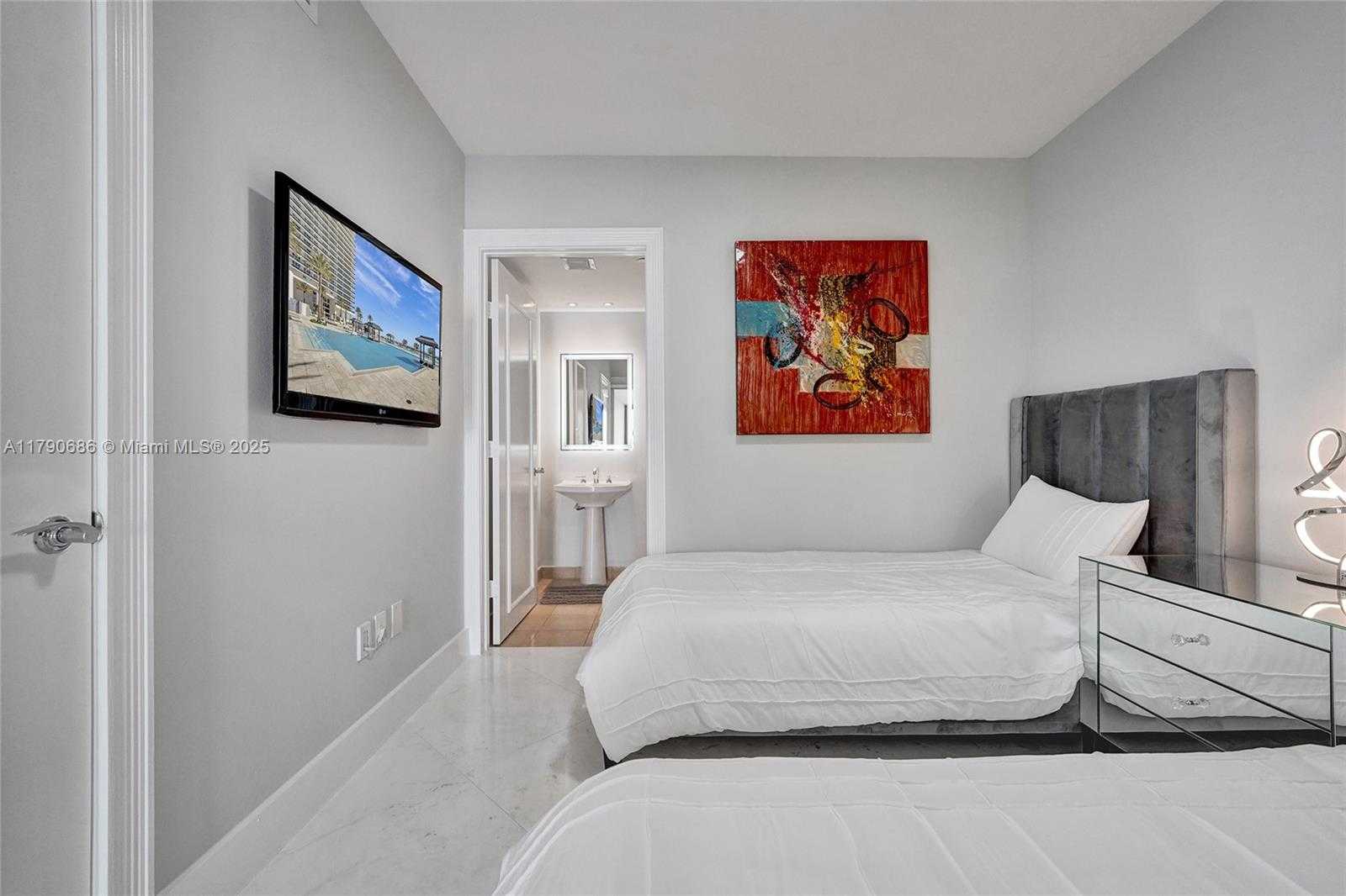 Small Image of 1830 SOUTH OCEAN DR #1502, Hallandale Beach Number 35