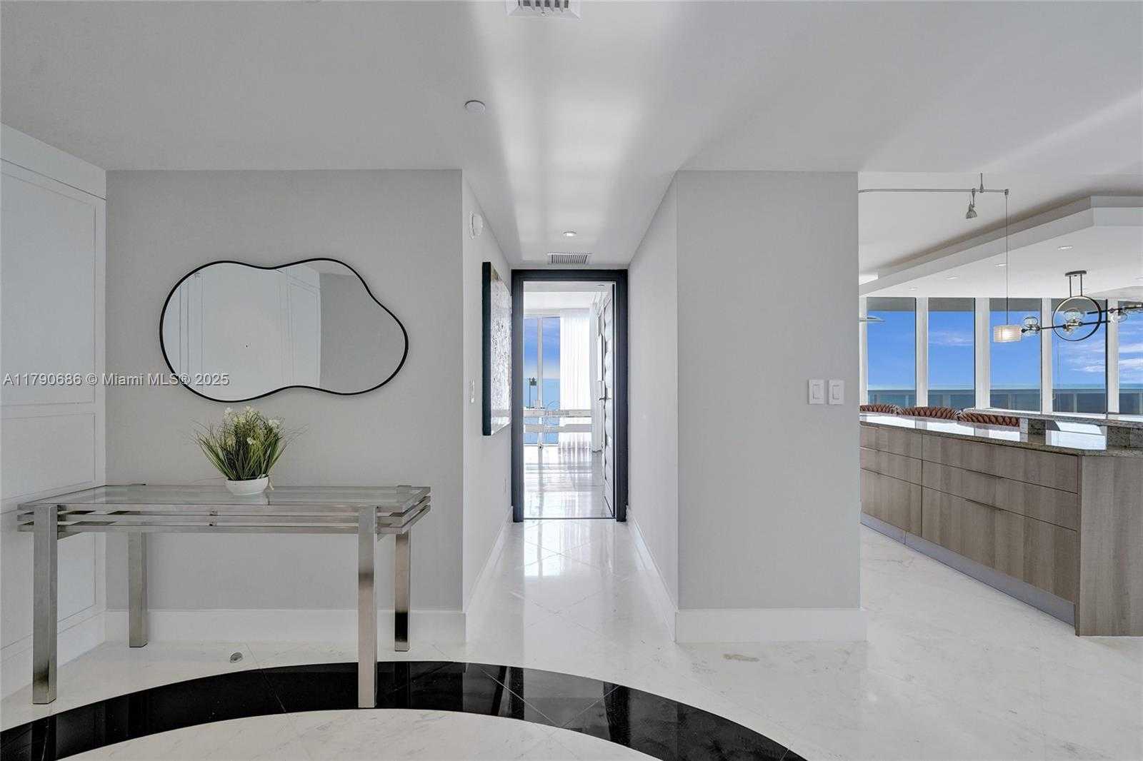 Small Image of 1830 SOUTH OCEAN DR #1502, Hallandale Beach Number 4
