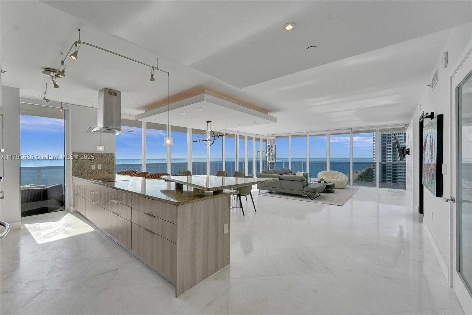 Small Image of 1830 SOUTH OCEAN DR #1502, Hallandale Beach Number 5