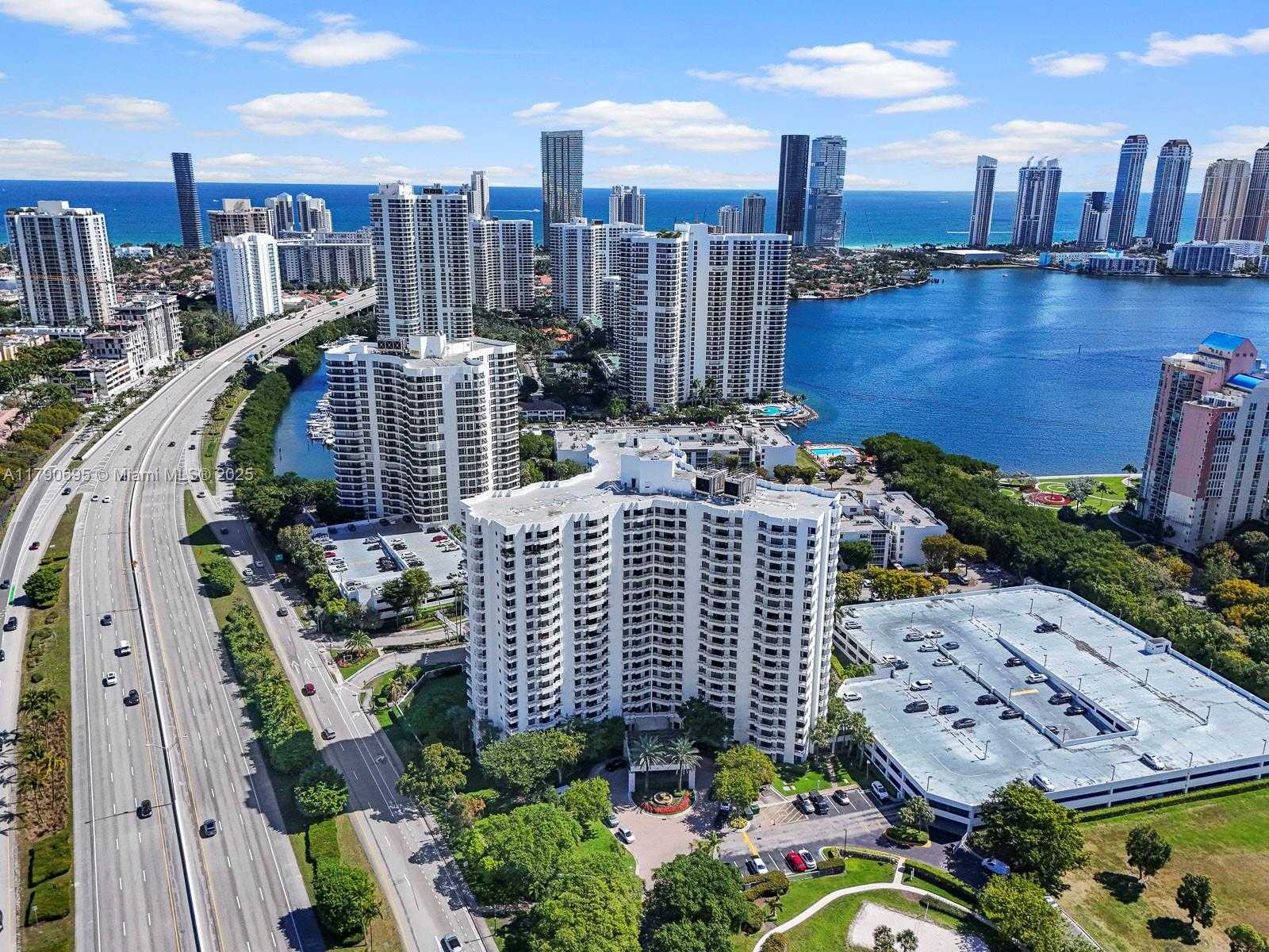 Small Image of 3300 NORTH EAST 192ND ST #913, Aventura Number 2