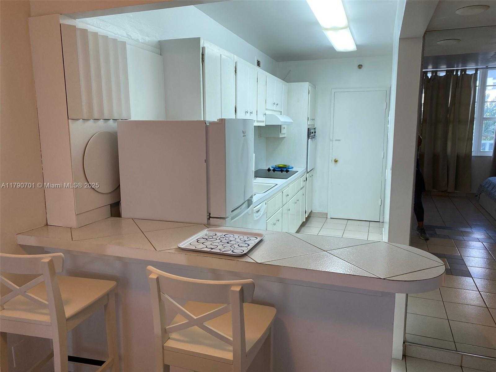 Small Image of 100 LINCOLN RD #304, Miami Beach Number 12