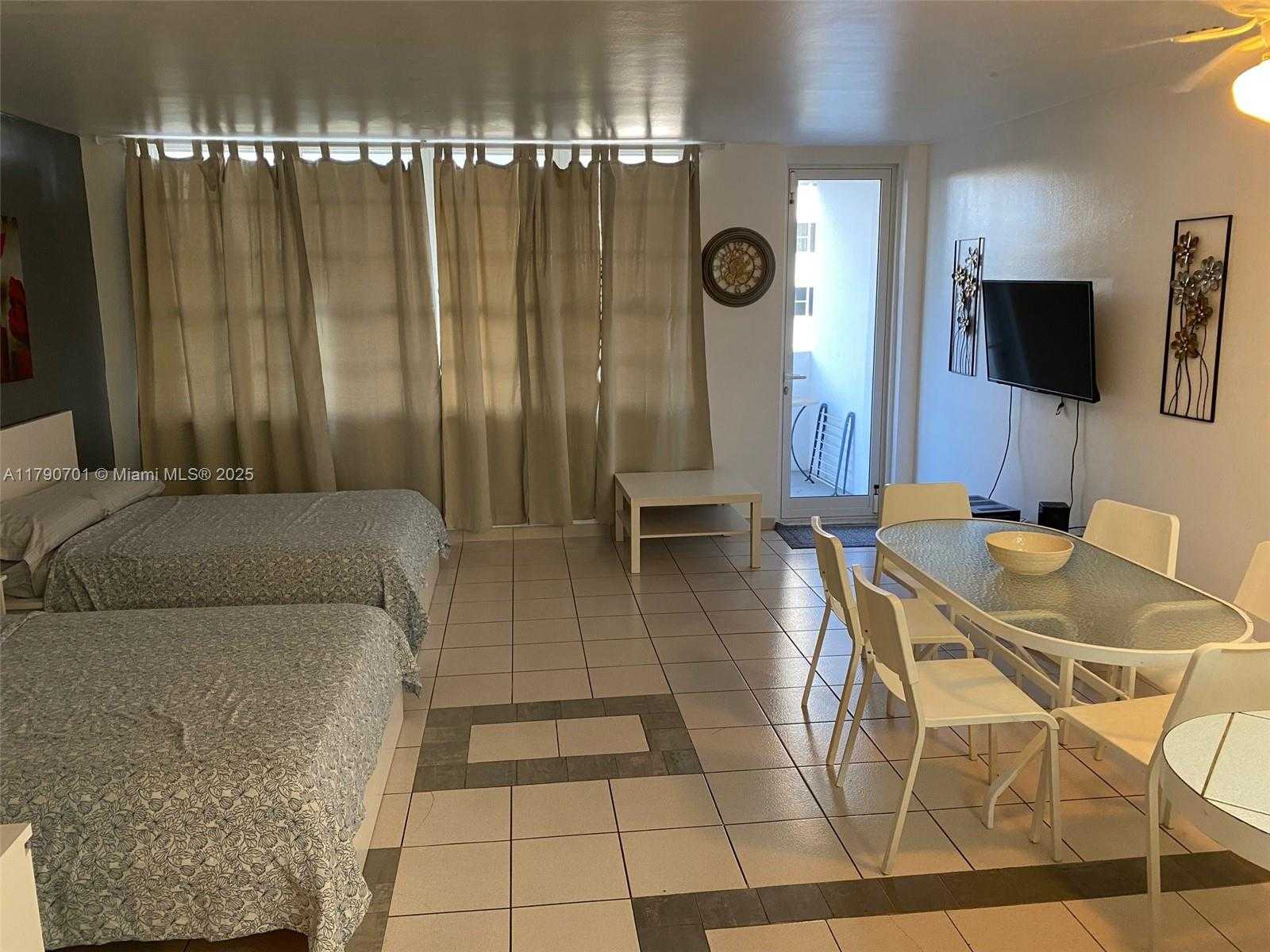 Small Image of 100 LINCOLN RD #304, Miami Beach Number 14