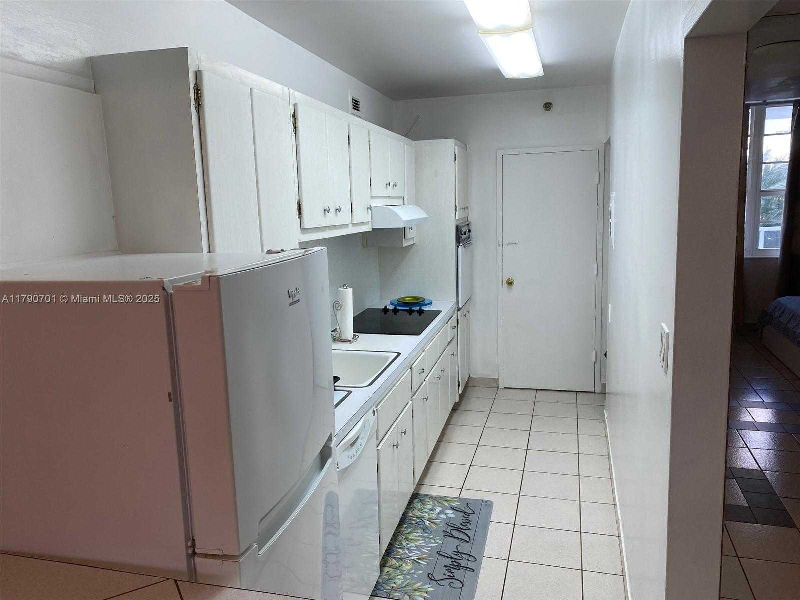 Small Image of 100 LINCOLN RD #304, Miami Beach Number 18