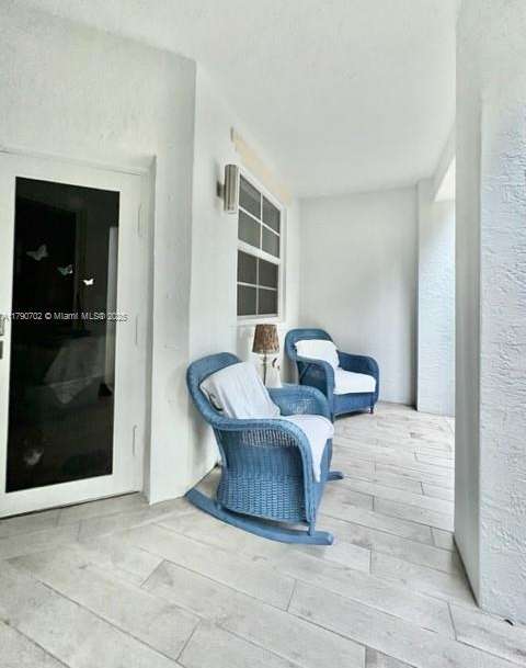 Small Image of 3235 #11101, Aventura Number 17
