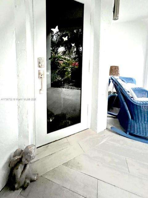 Small Image of 3235 #11101, Aventura Number 18