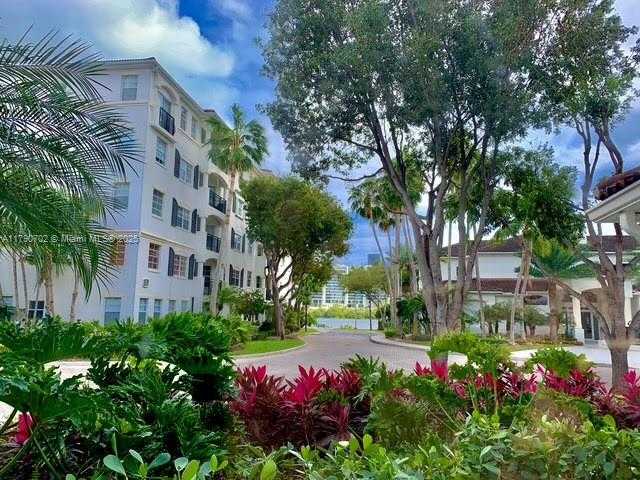 Small Image of 3235 #11101, Aventura Number 43