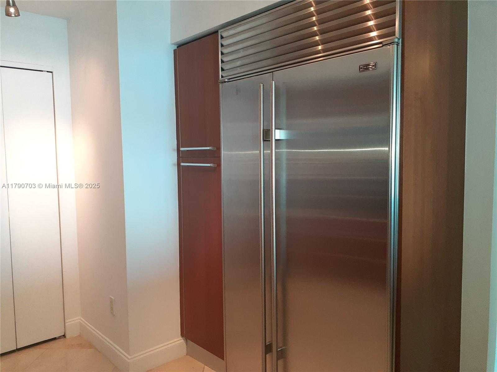 Small Image of 1331 BRICKELL BAY DR #3403, Miami Number 8