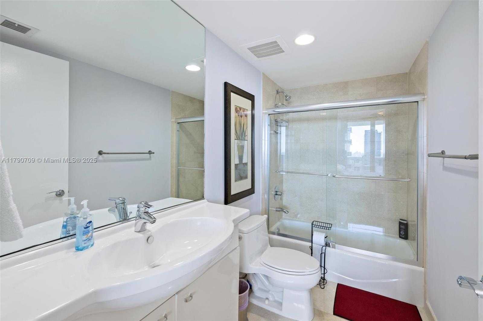 Small Image of 1830 SOUTH OCEAN DR #2804, Hallandale Beach Number 13