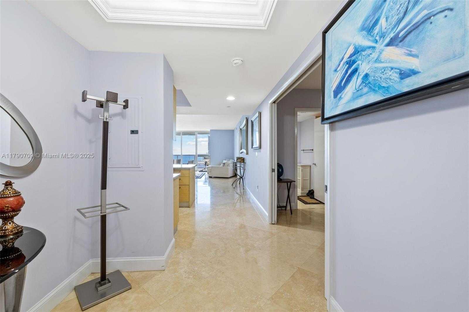 Small Image of 1830 SOUTH OCEAN DR #2804, Hallandale Beach Number 19