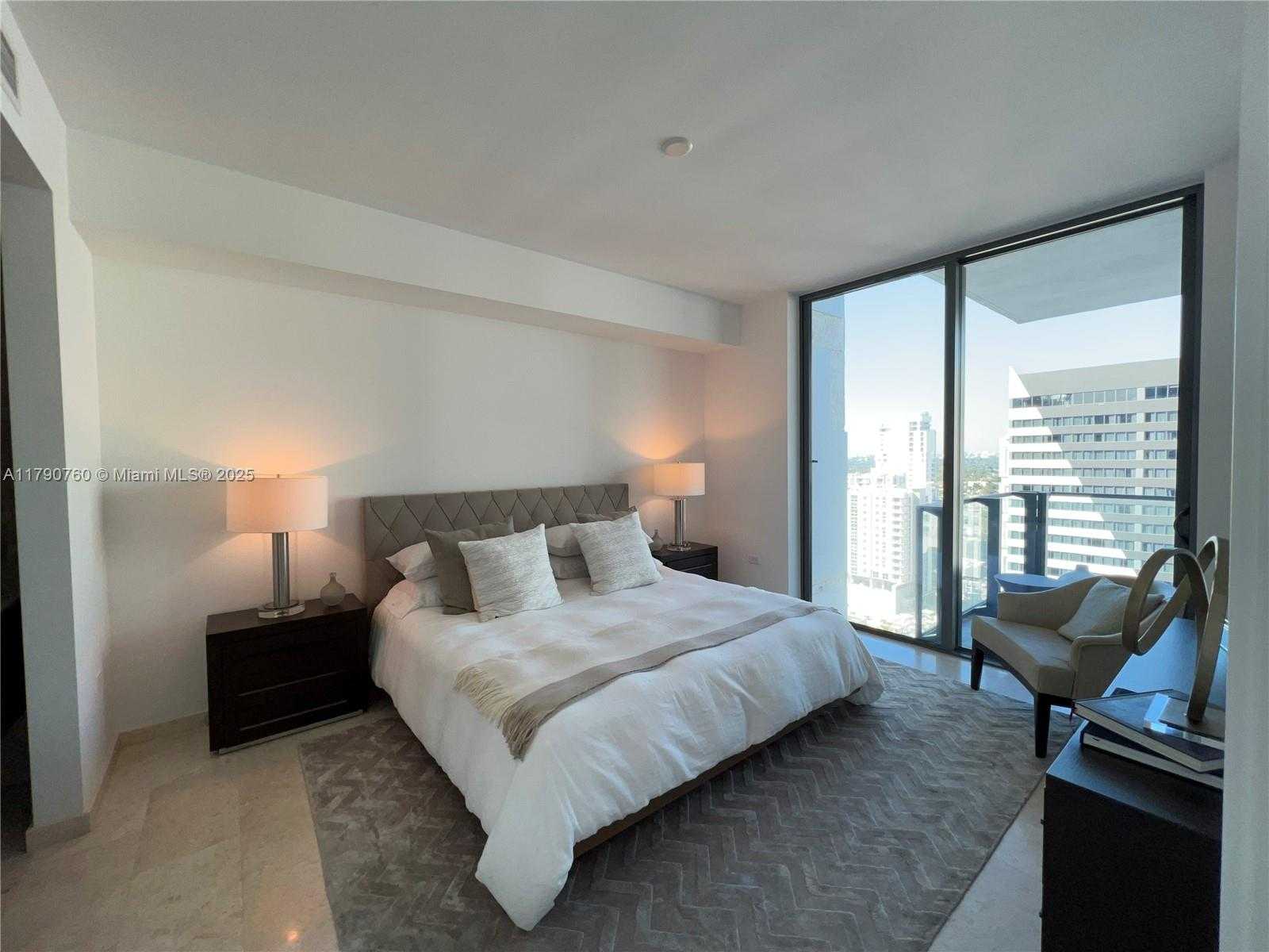 Small Image of 88 SOUTH WEST 7TH ST #1610, Miami Number 3