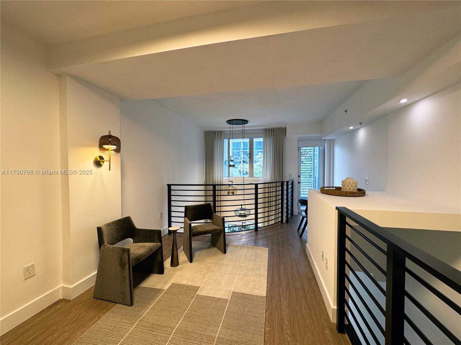 Small Image of 3339 VIRGINIA ST #327, Miami Number 10
