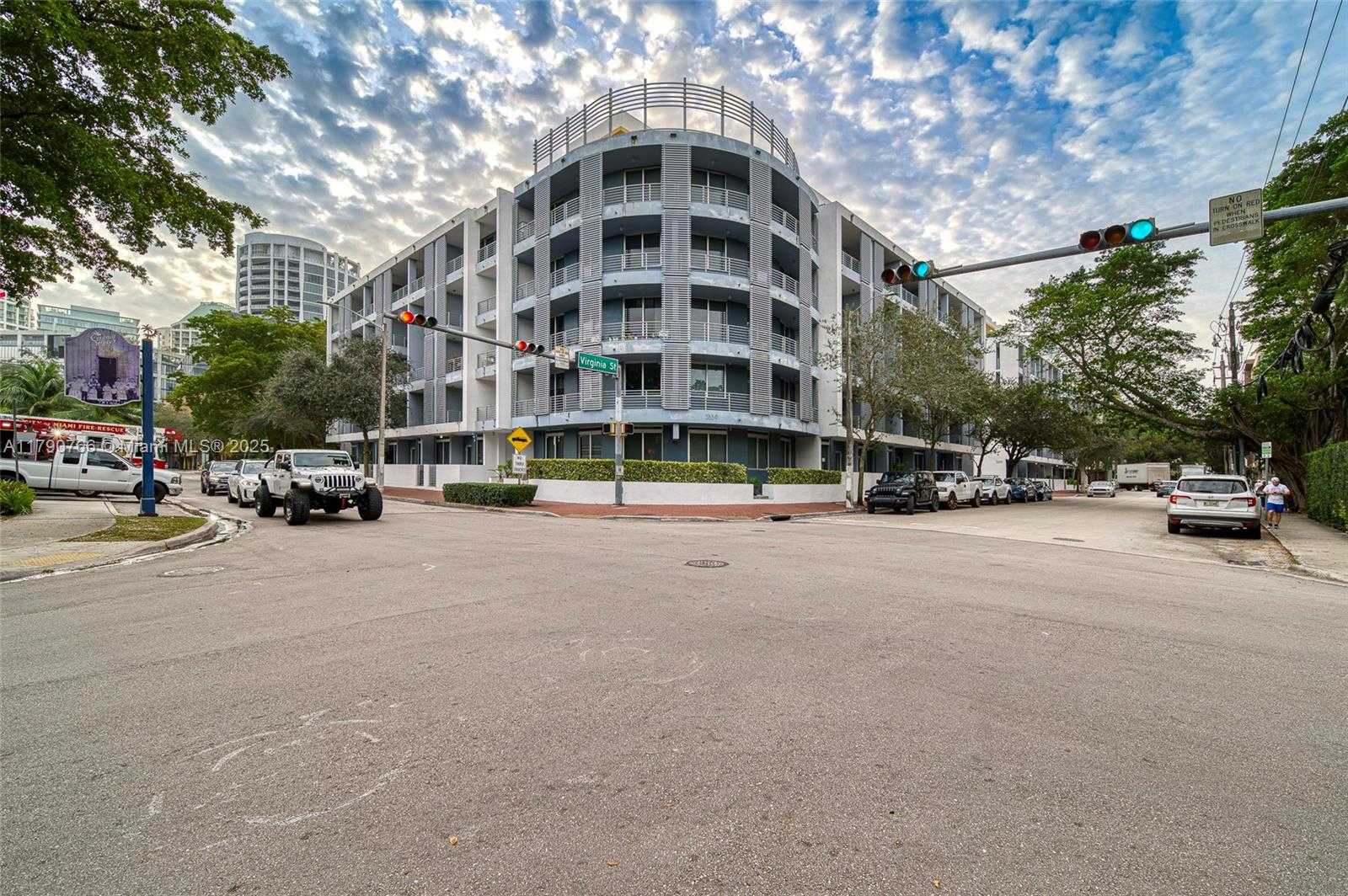 Small Image of 3339 VIRGINIA ST #327, Miami Number 19