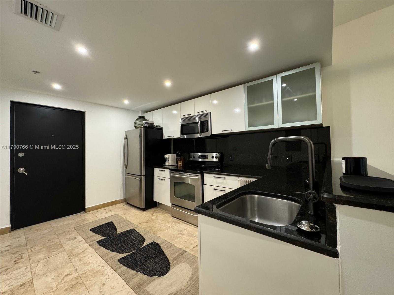 Small Image of 3339 VIRGINIA ST #327, Miami Number 4