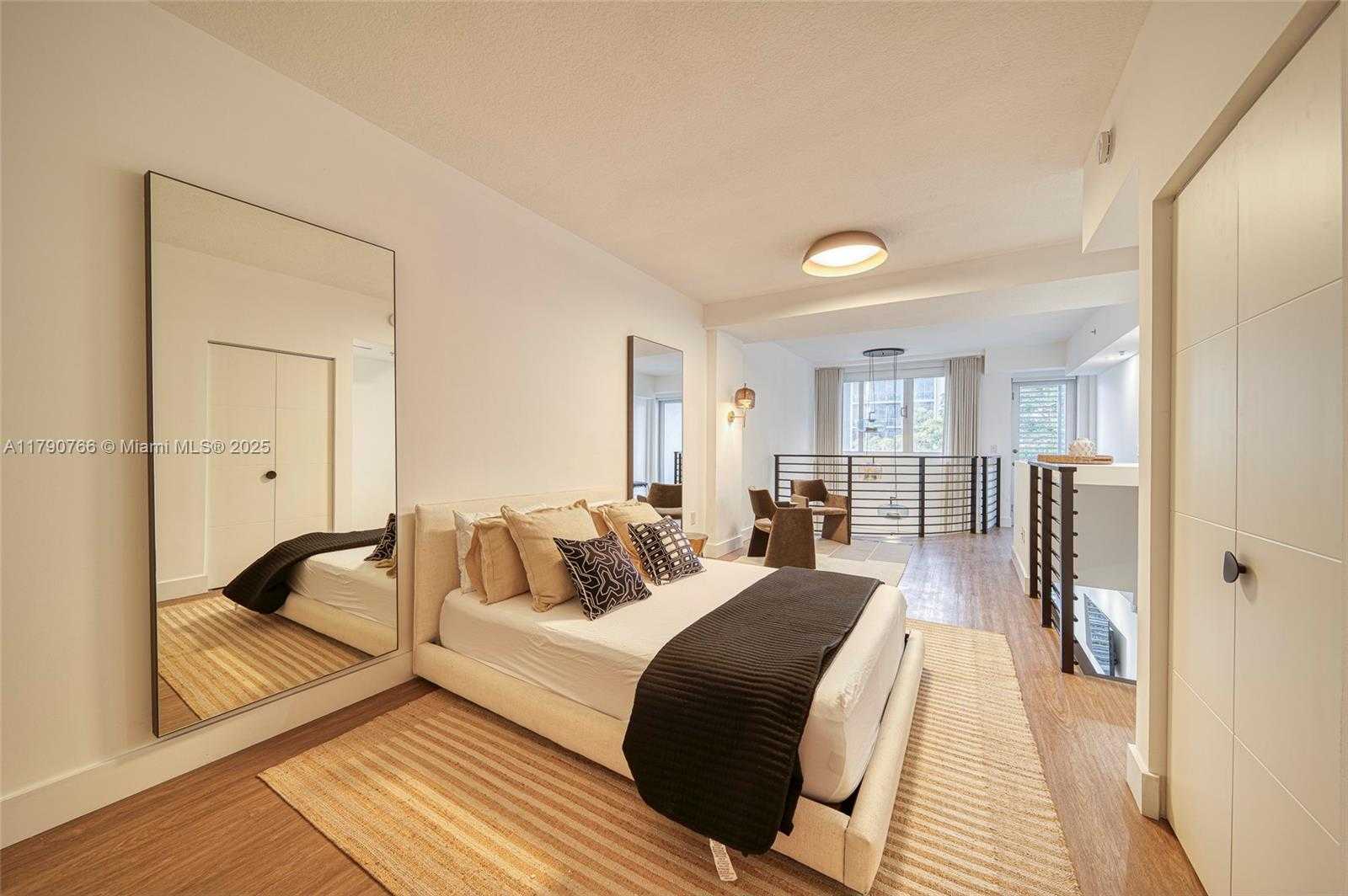 Small Image of 3339 VIRGINIA ST #327, Miami Number 8