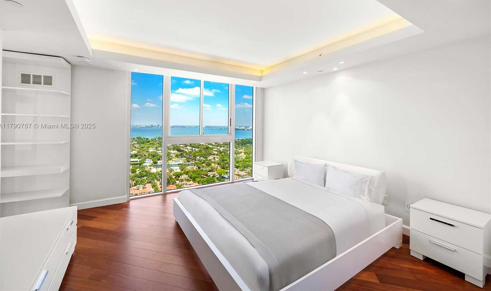 Small Image of 4779 COLLINS AVE #3405, Miami Beach Number 10