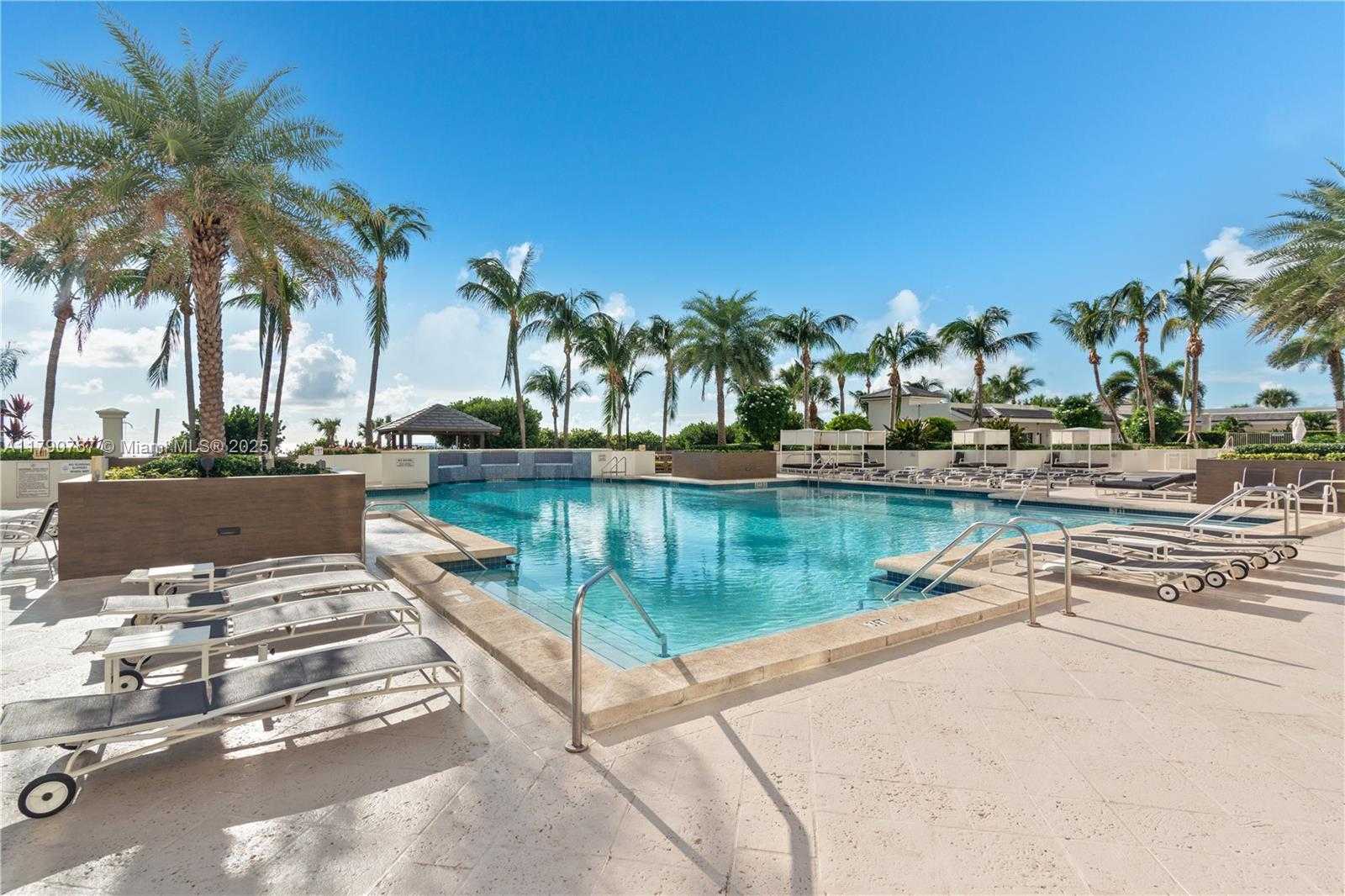 Small Image of 4779 COLLINS AVE #3405, Miami Beach Number 36