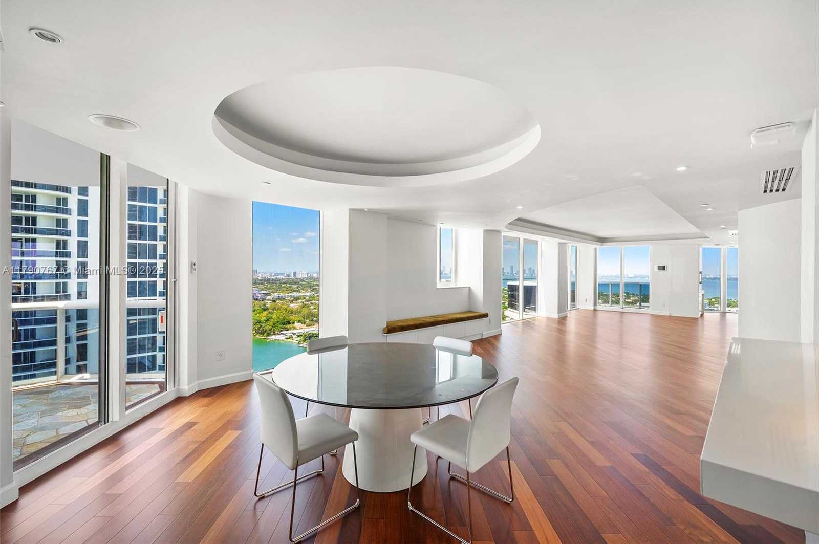Small Image of 4779 COLLINS AVE #3405, Miami Beach Number 8