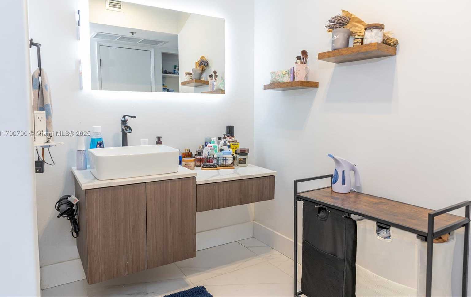 Small Image of 20355 NORTH EAST 34TH CT #221, Aventura Number 16