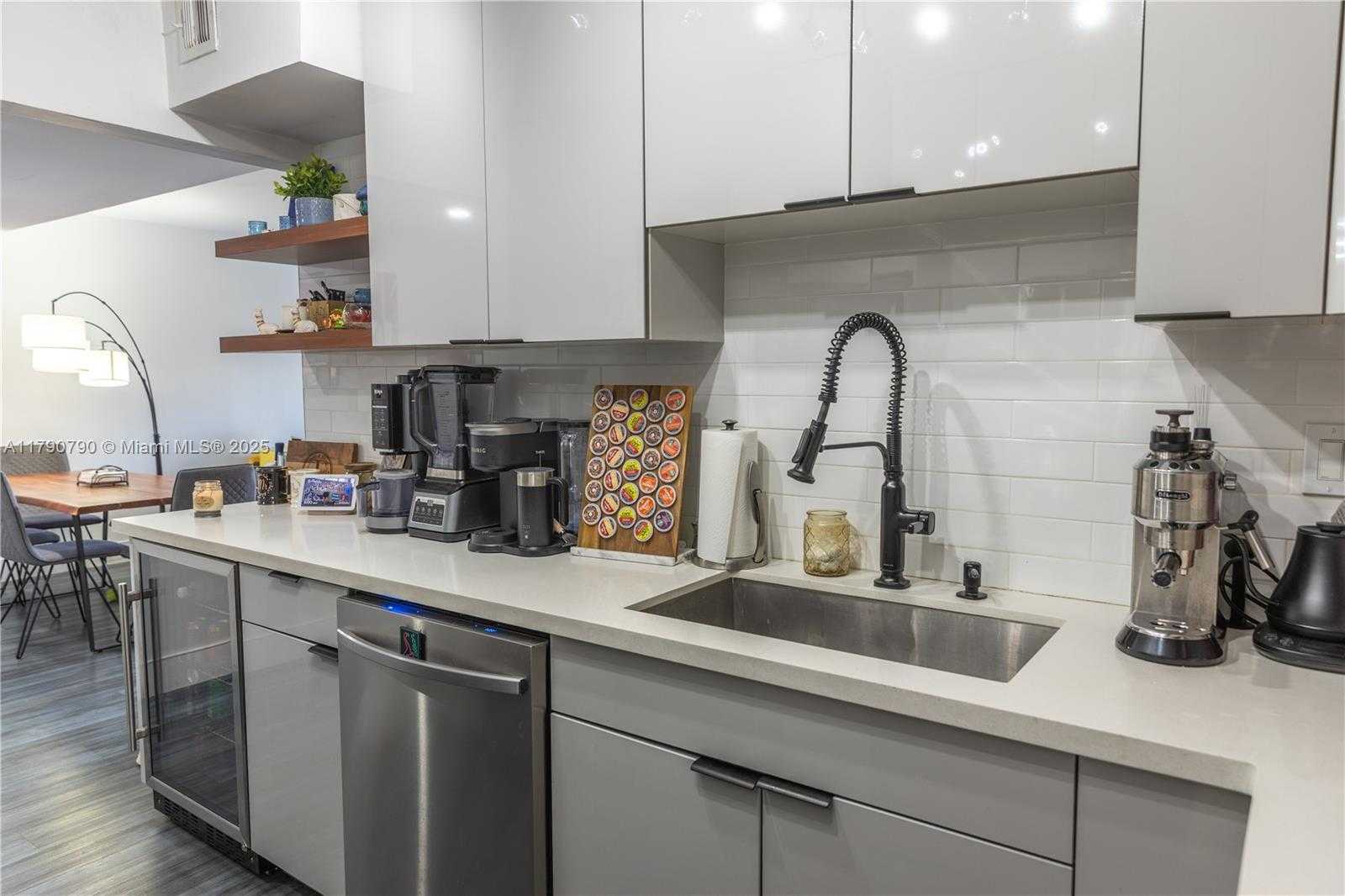 Small Image of 20355 NORTH EAST 34TH CT #221, Aventura Number 2