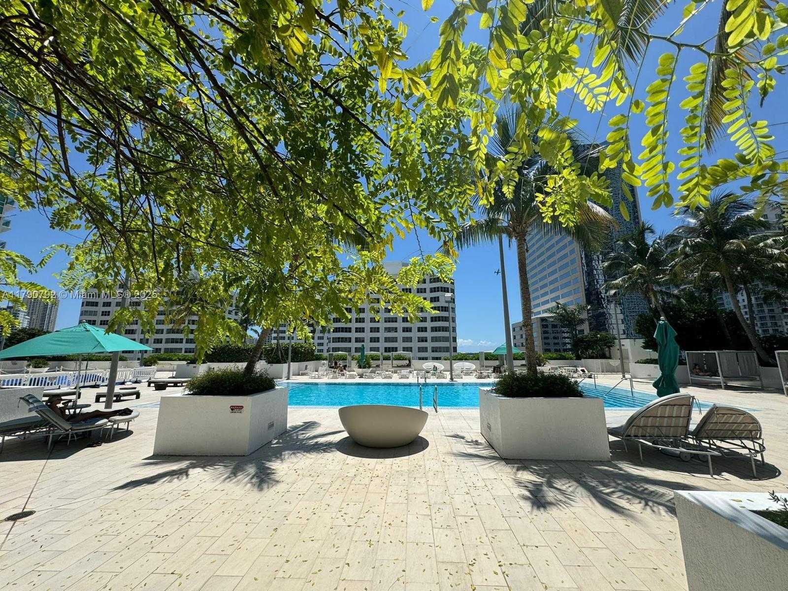 Small Image of 950 BRICKELL BAY DR #1903, Miami Number 7
