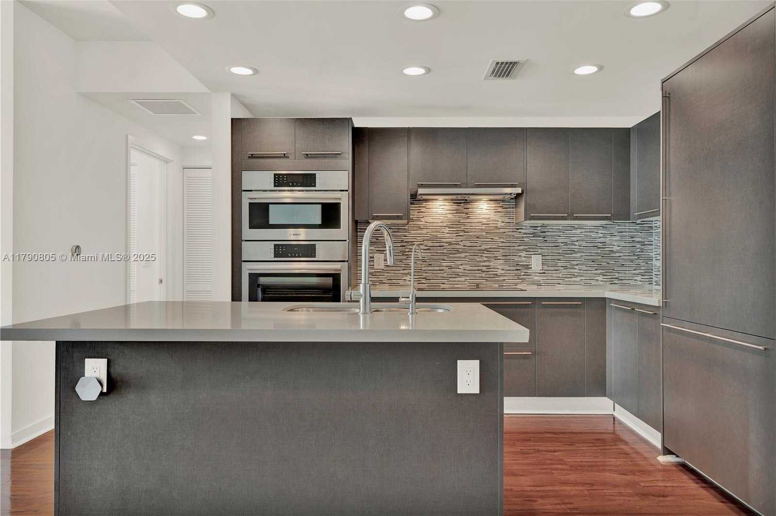 Small Image of 7825 NORTH WEST 107TH AVE #207, Doral Number 15