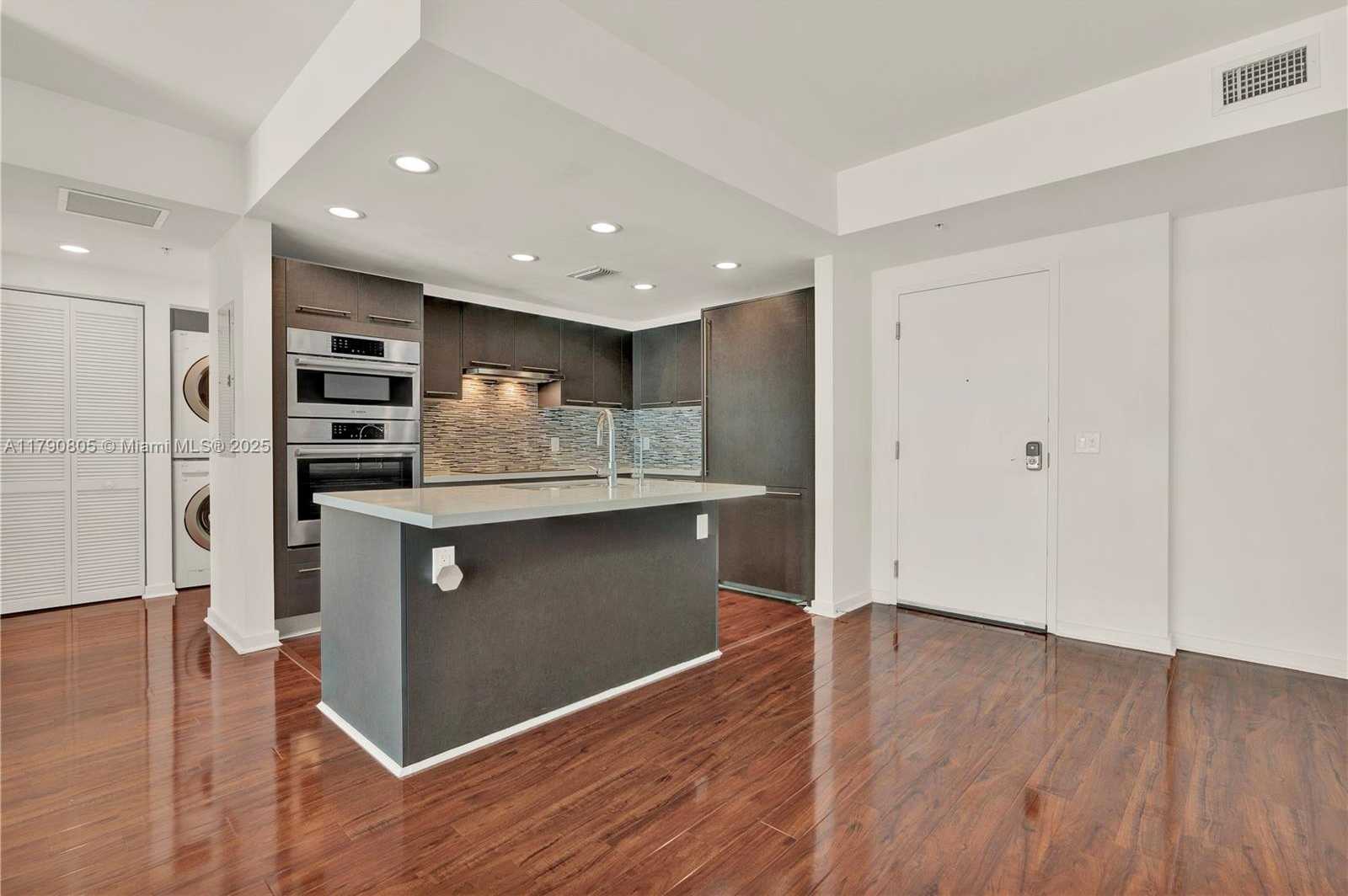 Small Image of 7825 NORTH WEST 107TH AVE #207, Doral Number 16