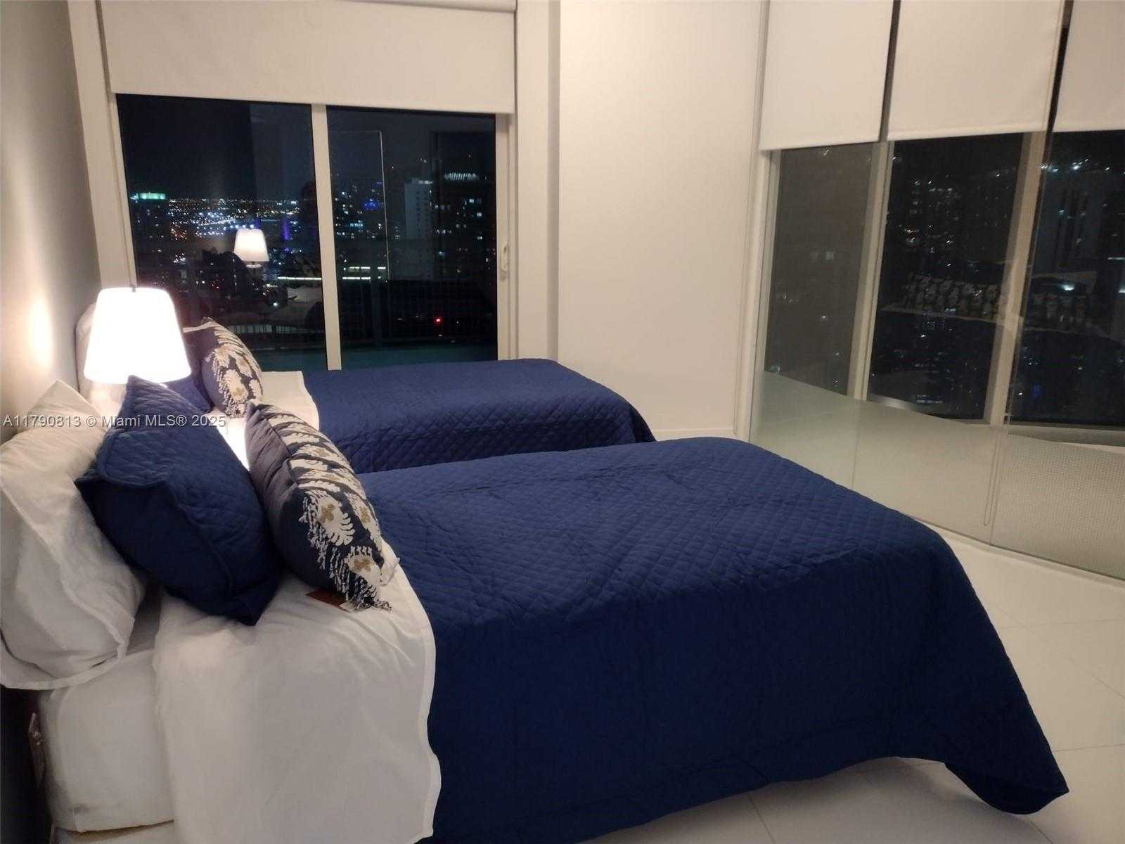 Small Image of 60 SOUTH WEST 13TH ST #4218, Miami Number 15