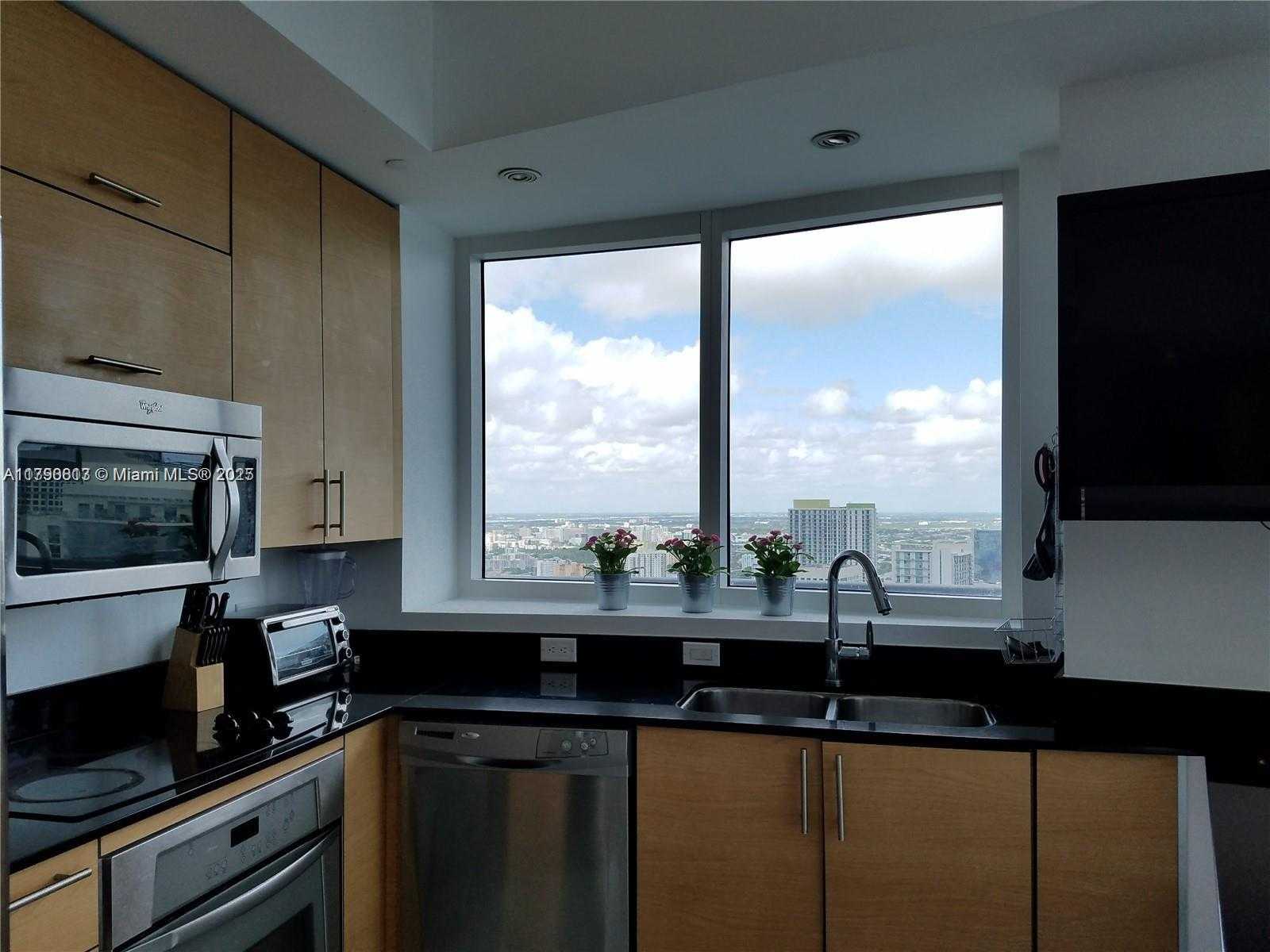 Small Image of 60 SOUTH WEST 13TH ST #4218, Miami Number 2