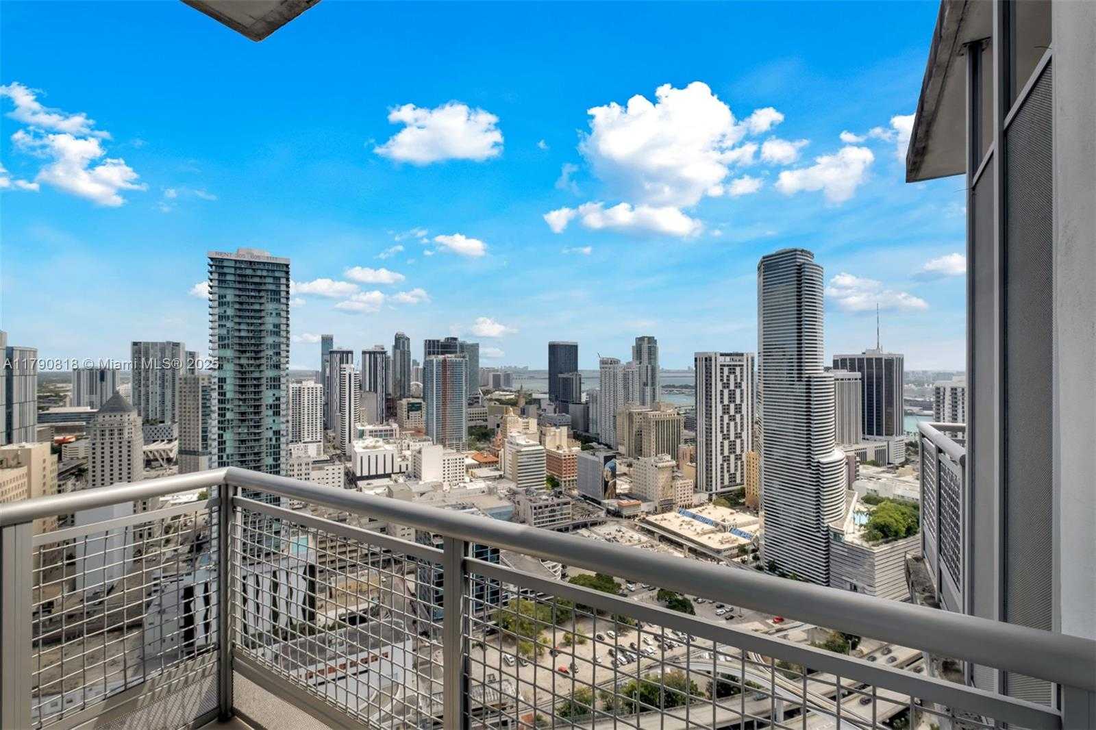 Small Image of 350 SOUTH MIAMI AVE #PH2-03, Miami Number 4