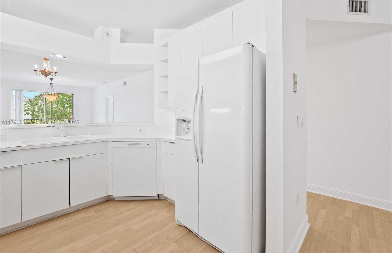 Small Image of 10730 NORTH WEST 66TH ST #204, Doral Number 11
