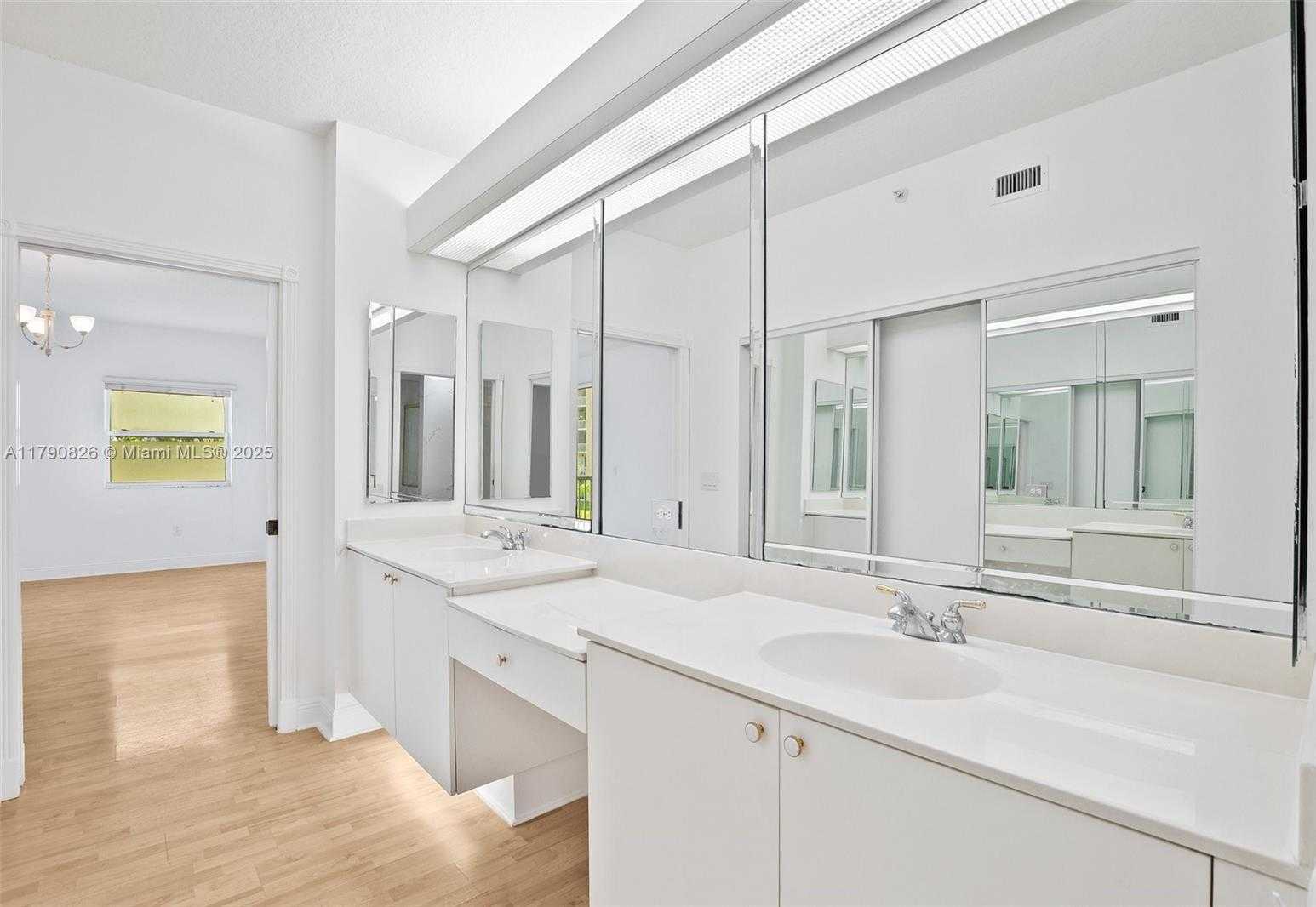 Small Image of 10730 NORTH WEST 66TH ST #204, Doral Number 21