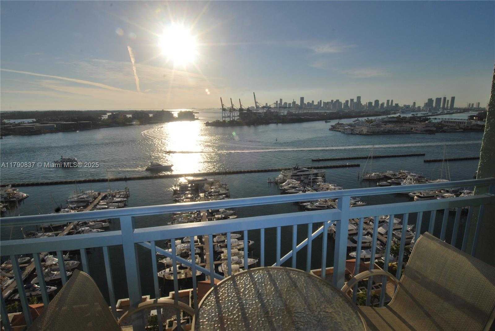 Small Image of 90 ALTON RD #2006, Miami Beach Number 12