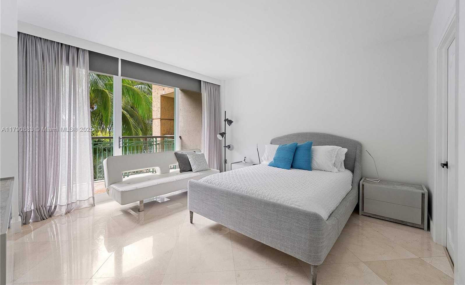 Imagen de Pequeño Objeto