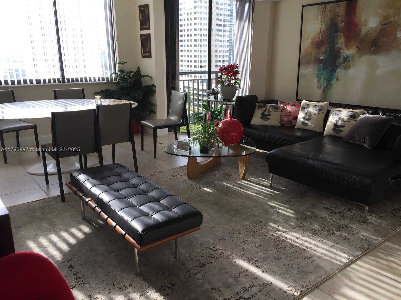 Small Image of 540 BRICKELL KEY DR #1511, Miami Number 13