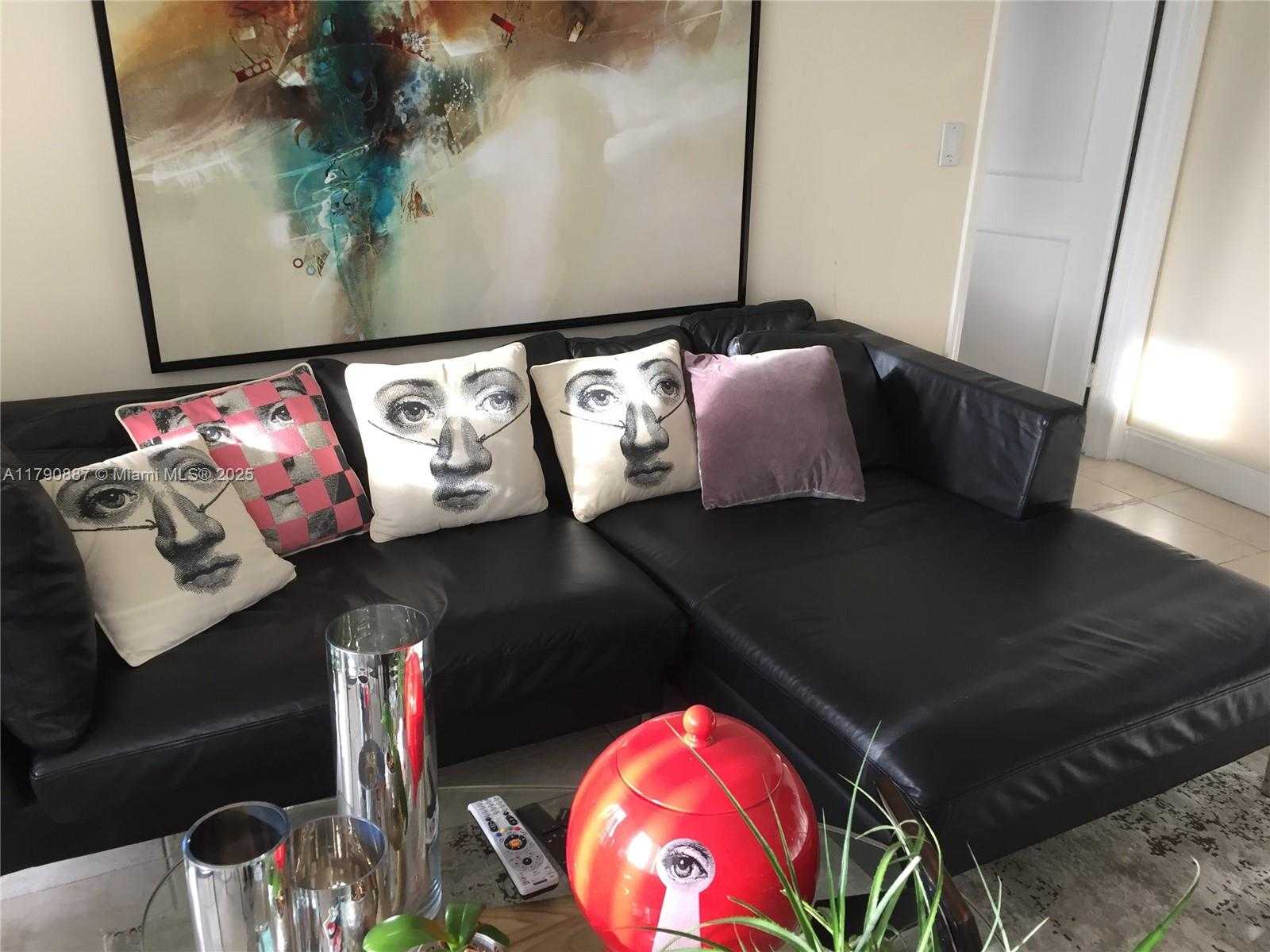 Small Image of 540 BRICKELL KEY DR #1511, Miami Number 14