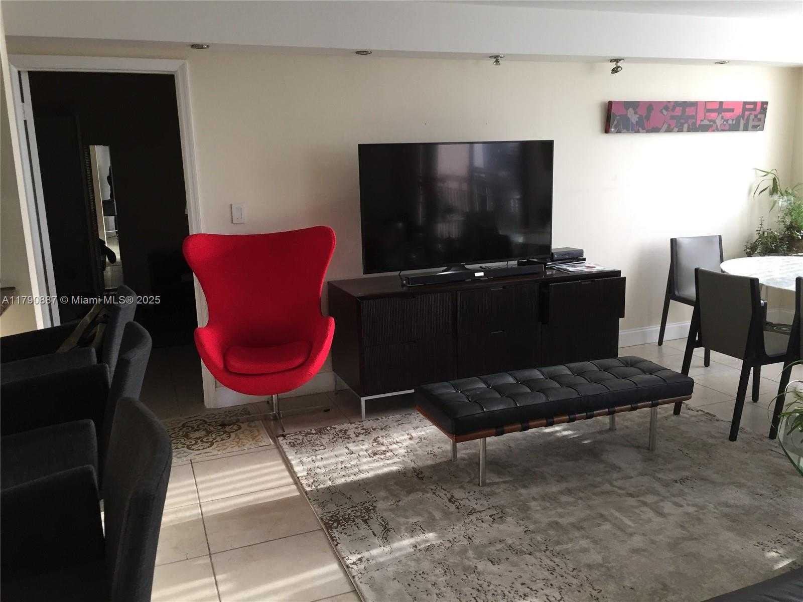 Small Image of 540 BRICKELL KEY DR #1511, Miami Number 16