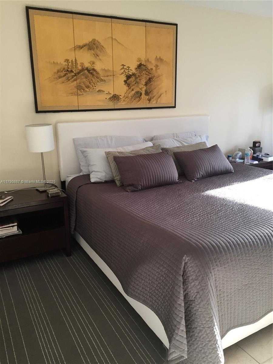 Small Image of 540 BRICKELL KEY DR #1511, Miami Number 17