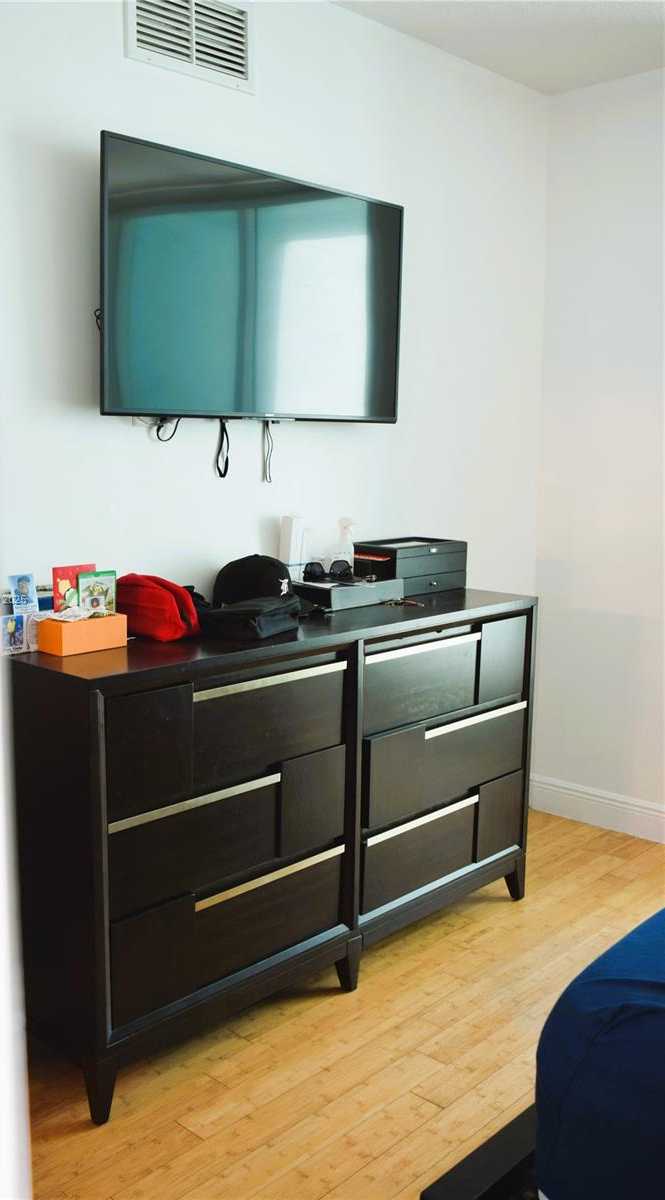 Small Image of 1900 NORTH BAYSHORE DR #1909, Miami Number 10