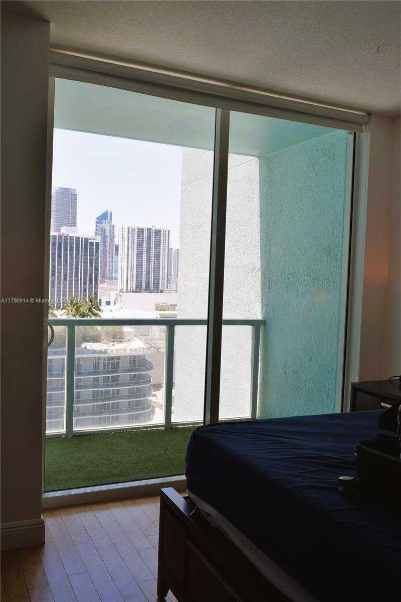 Small Image of 1900 NORTH BAYSHORE DR #1909, Miami Number 9