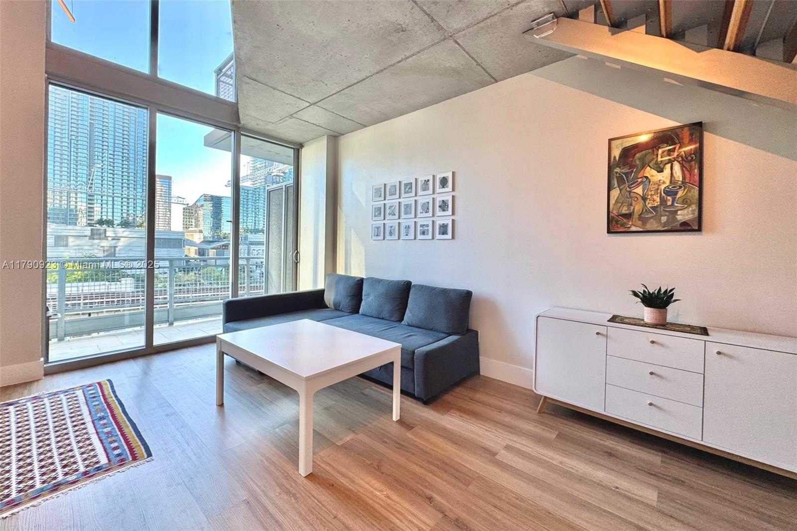 Small Image of 690 SOUTH WEST 1ST CT #1006, Miami Number 6