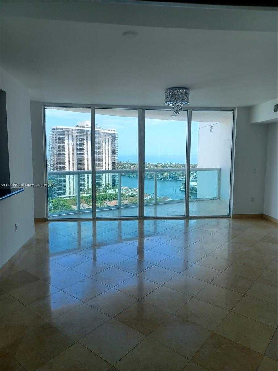 Small Image of 19400 #1831, Aventura Number 2